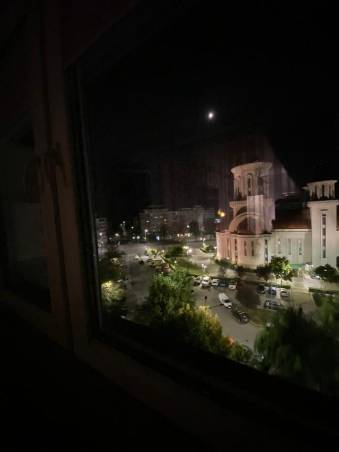 Eden Luxury Apartment Braila Bagian luar foto