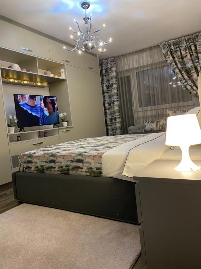 Eden Luxury Apartment Braila Bagian luar foto